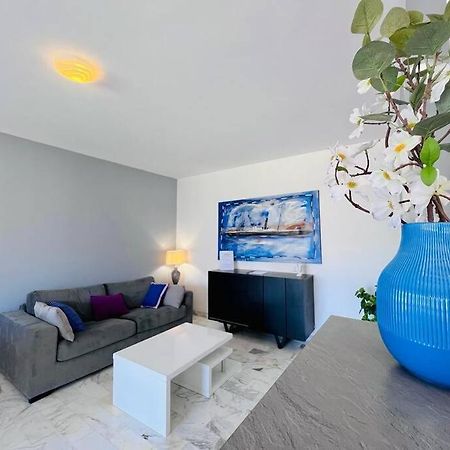 Le Pinede - Apt 4 Prs- Parking - Clim - 500M Plages 昂蒂布 外观 照片